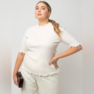 Marled Ivory Ines Top w/ Scalloped Edge, Size L